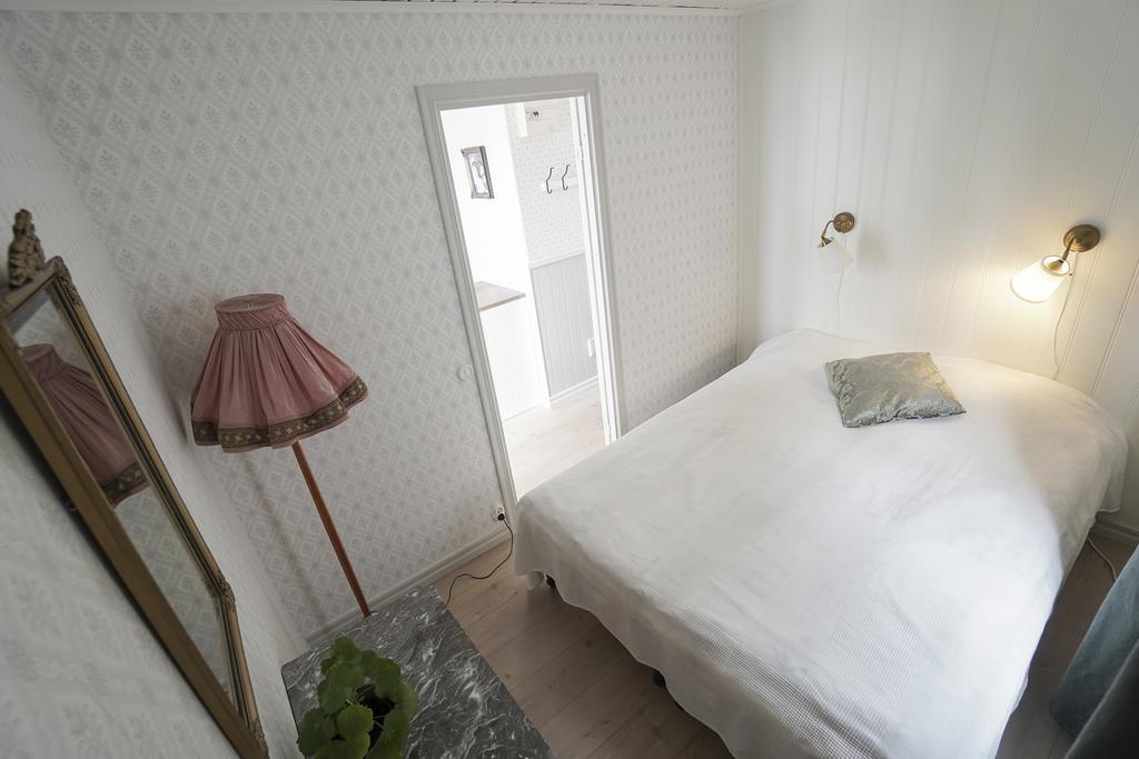 Anfasteröd Gårdsvik - Badstugorna Ljungskile Exteriör bild